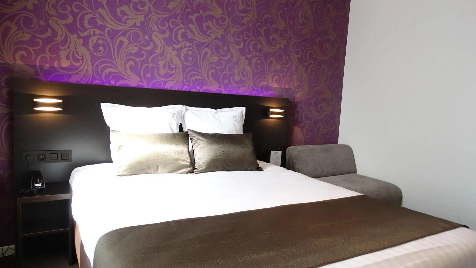 Hotel Kristoffel - Ontbijt Inbegrepen Middelkerke 3*,  Belçika