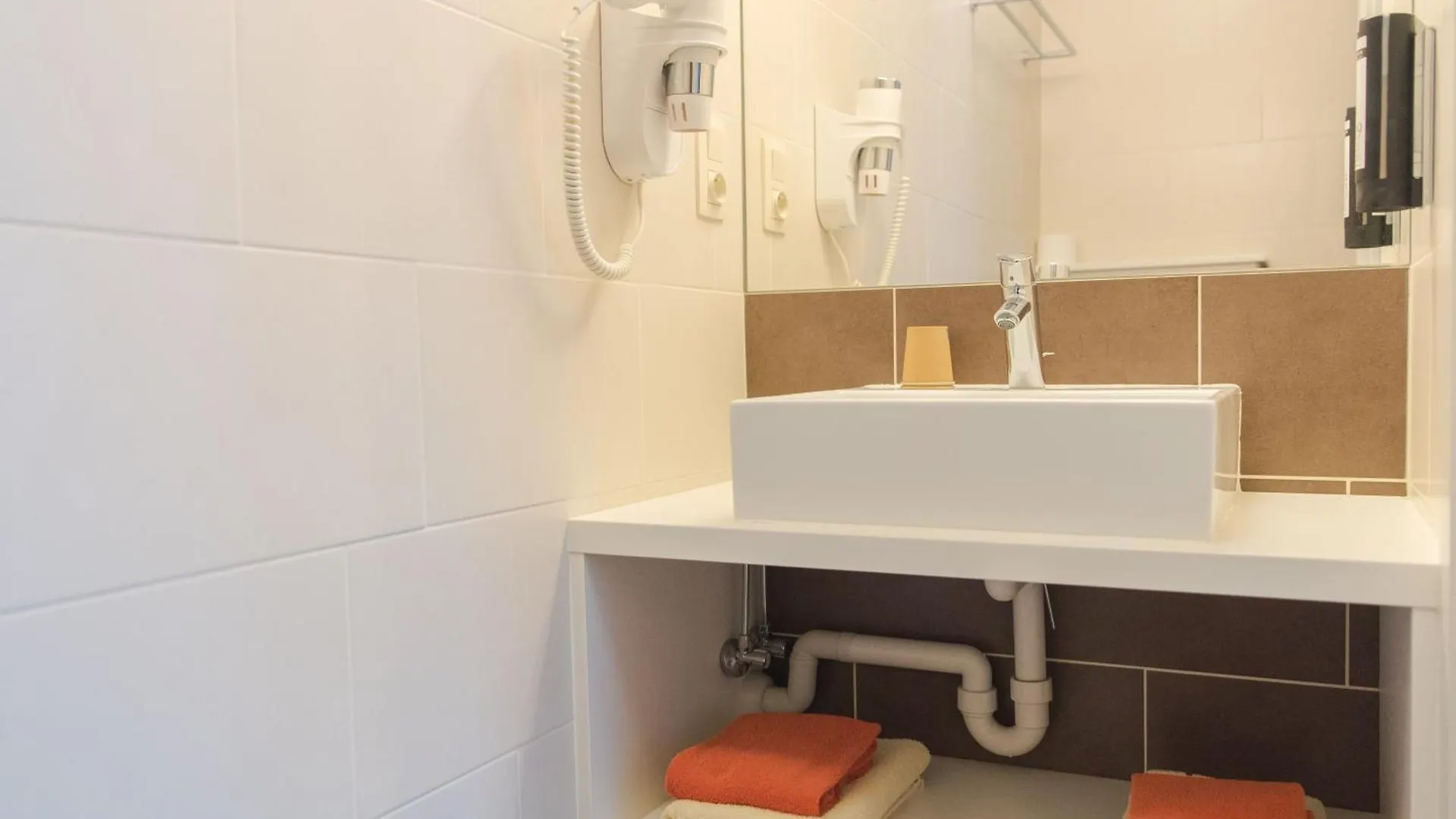 Hotel Kristoffel - Ontbijt Inbegrepen Middelkerke