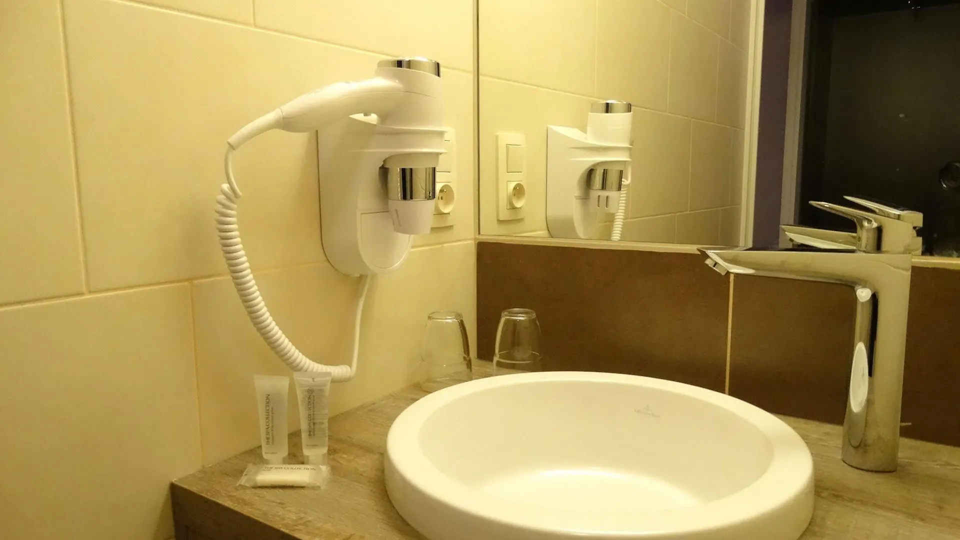 Hotel Kristoffel - Ontbijt Inbegrepen Middelkerke